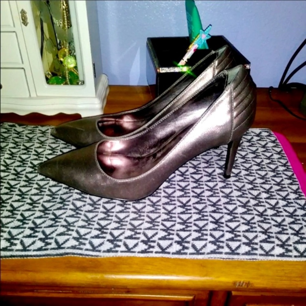 Steve Madden Tahiti silver formal wedding office heels